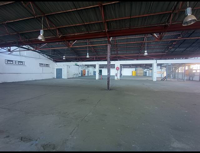 4,116M² BUILDING FOR SALE IN INDUSTRIA WEST